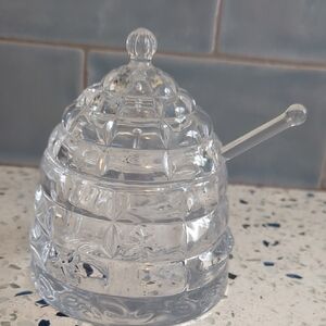 Studio Silversmith Crystal Beehive Honey Jar with Dipper